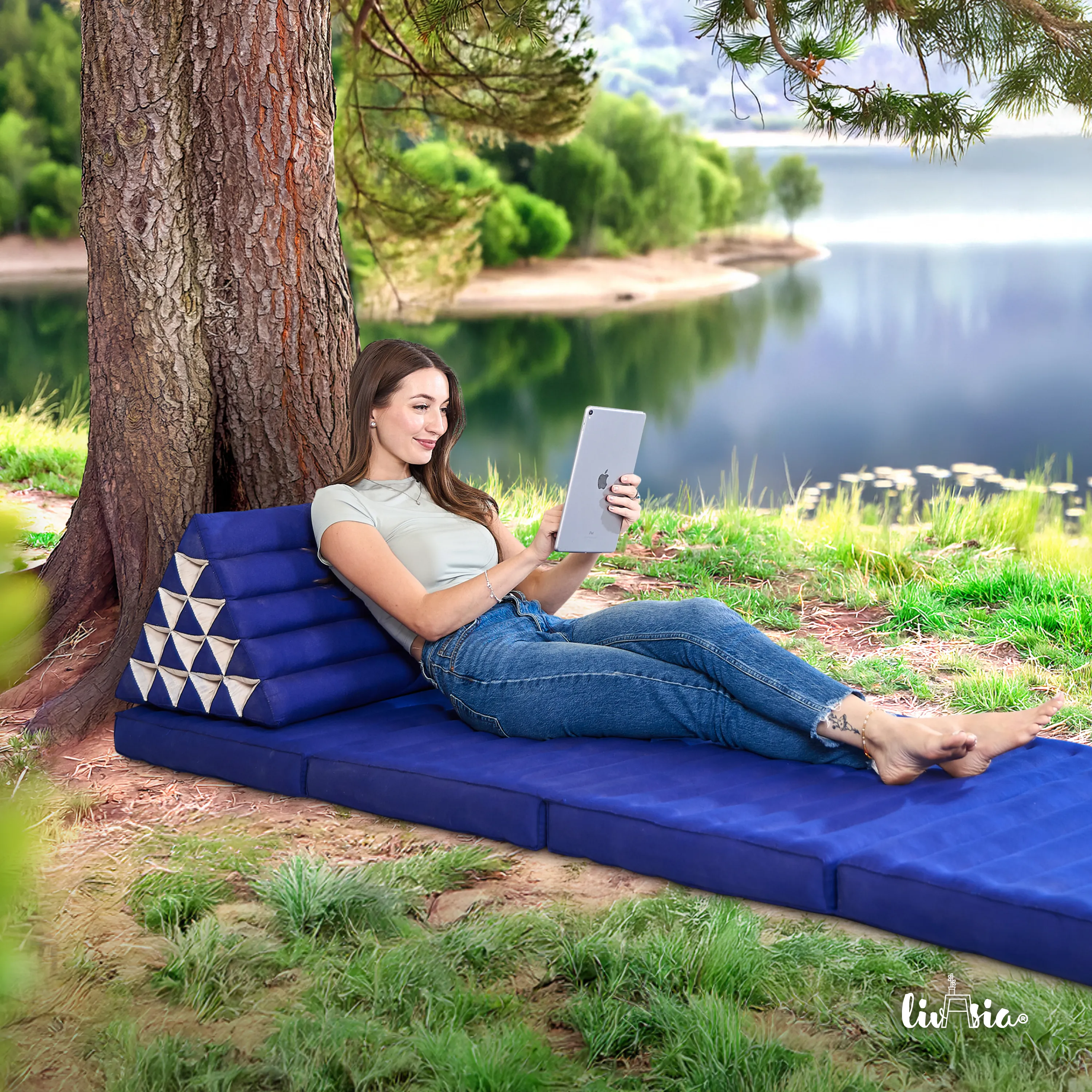 Kapok Triangle Cushion Tall, Basic