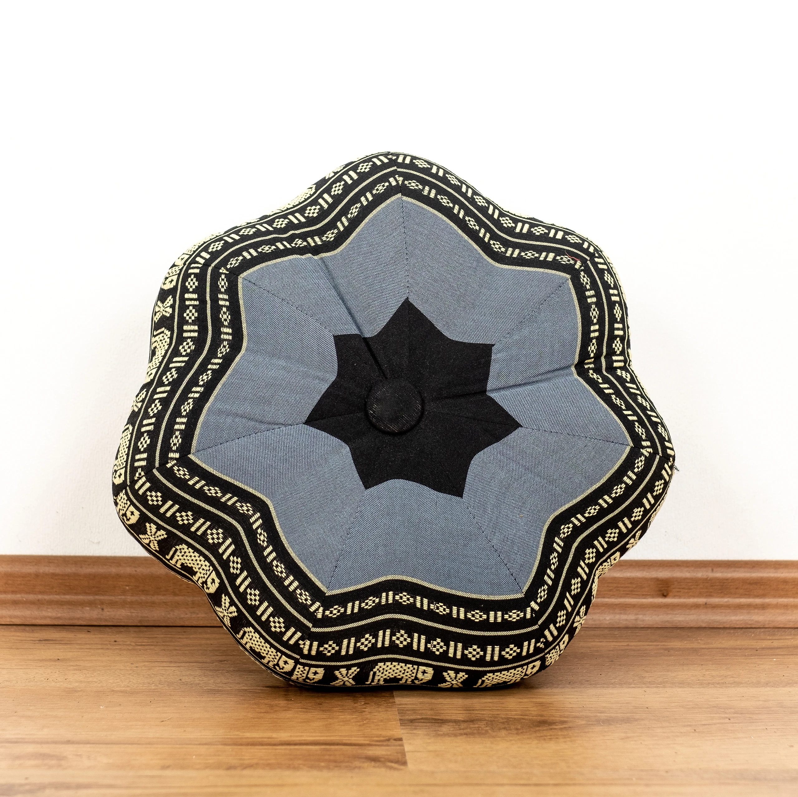 Zafu-kleiner-Stern-blau-Elefanten-1_frei Kapok Zafu Cushion Star Small