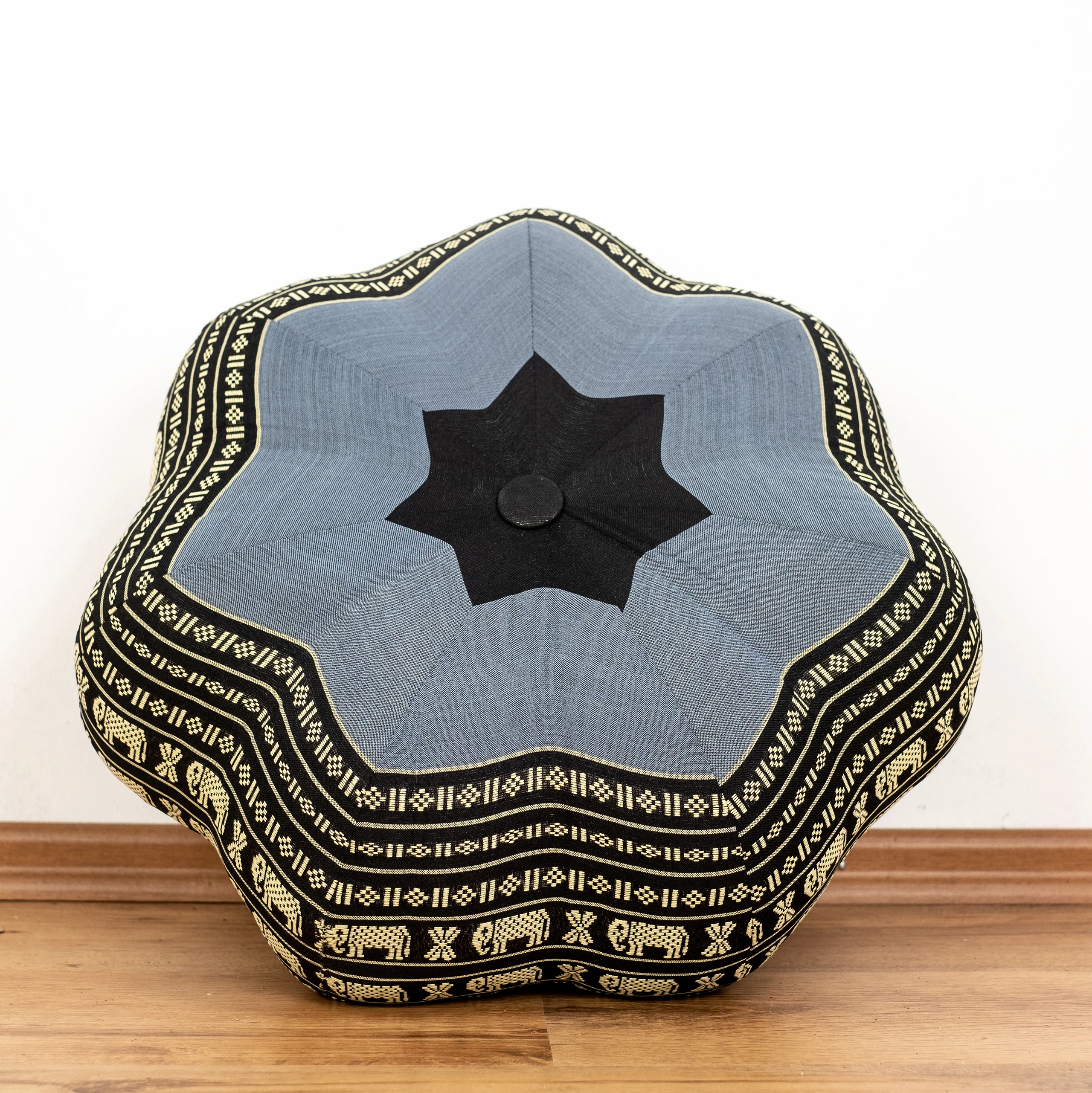Zafu-grosser-Stern-blau-Elefanten-1_frei Kapok Zafu Cushion Star Large